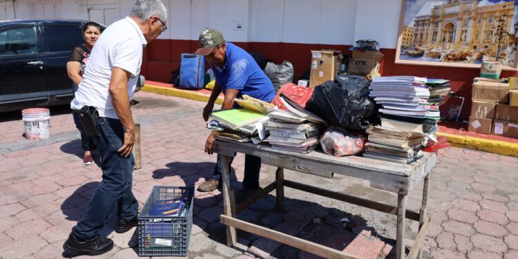 Invita Gobierno de Victoria a sumarse a campaña de reciclaje de libros y cuadernos.