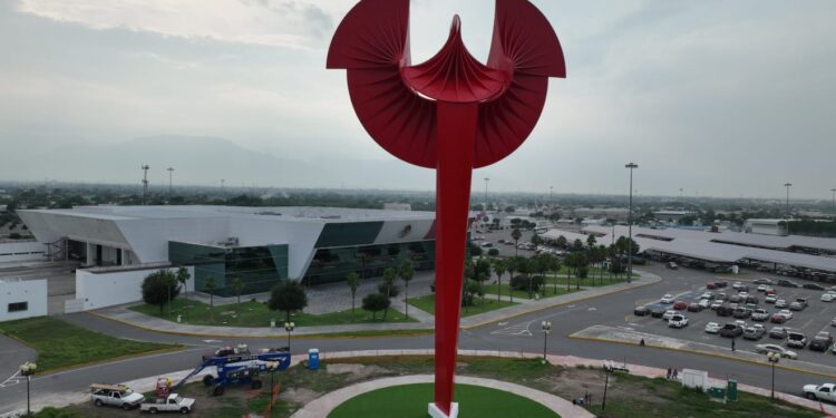 Restauran la emblemática Águila del Parque Bicentenario de Cd. Victoria, Tamaulipas