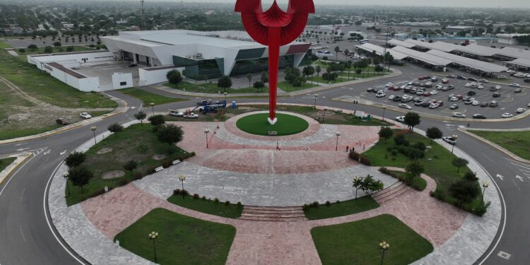 Restauran la emblemática Águila del Parque Bicentenario de Cd. Victoria, Tamaulipas