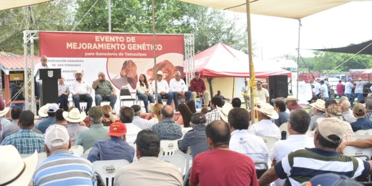 Llevan programa de mejoramiento genético a ganaderos del Valle de San Fernando