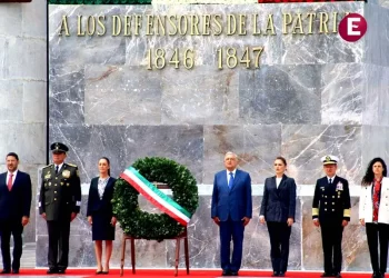 López Obrador y Sheinbaum conmemoran a los Niños Héroes en la CDMX