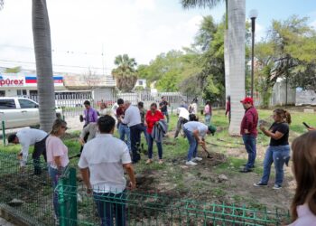 Participa Secretaría de Desarrollo Energético en reforestación del Hospital General de Victoria