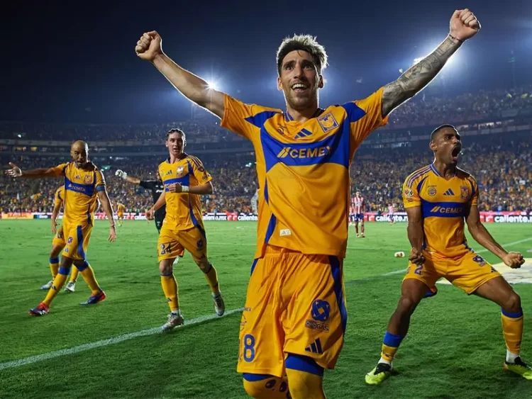 Tigres, con diez jugadores vence 1-0 a San Luis con gol en tiempo agregado