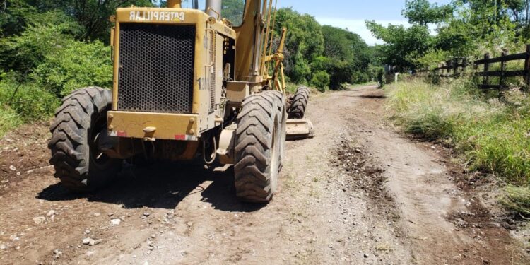 Rehabilita Gobierno de Victoria accesos y calles dañadas por recientes lluvias.
