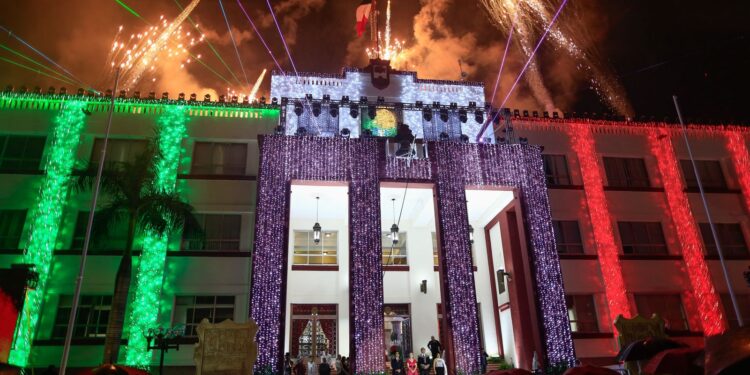 Preside Américo Villarreal ceremonia del Grito de Independencia en Cd. Victoria, Tamaulipas