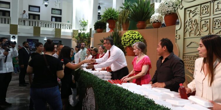 Preside Américo Villarreal ceremonia del Grito de Independencia en Cd. Victoria, Tamaulipas