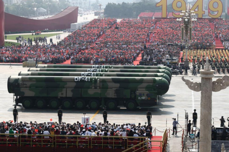 Preocupación mundial por el disparo de misil balístico chino en el Pacífico