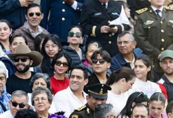 Ángela Aguilar y Christian Nodal son captados en desfile militar del 16 de septiembre