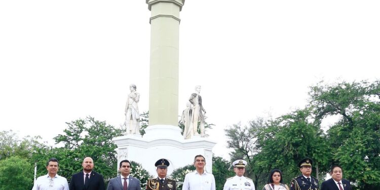 Presidió Américo Villarreal en Cd. Victoria desfile por 214 aniversario del inicio de la independencia de México