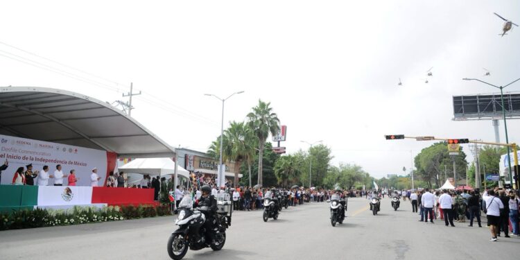 Presidió Américo Villarreal en Cd. Victoria desfile por 214 aniversario del inicio de la independencia de México