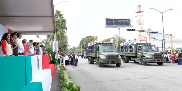Presidió Américo Villarreal en Cd. Victoria desfile por 214 aniversario del inicio de la independencia de México