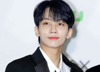 Jeonghan de SEVENTEEN se alista para el servicio militar
