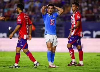Atlético de San Luis doblega 3-1 a Cruz Azul y termina el invicto de la máquina
