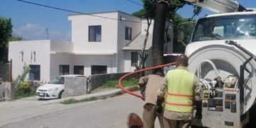 Suma COMAPA brigada de impacto para atender fugas en colonias de Cd. Victoria