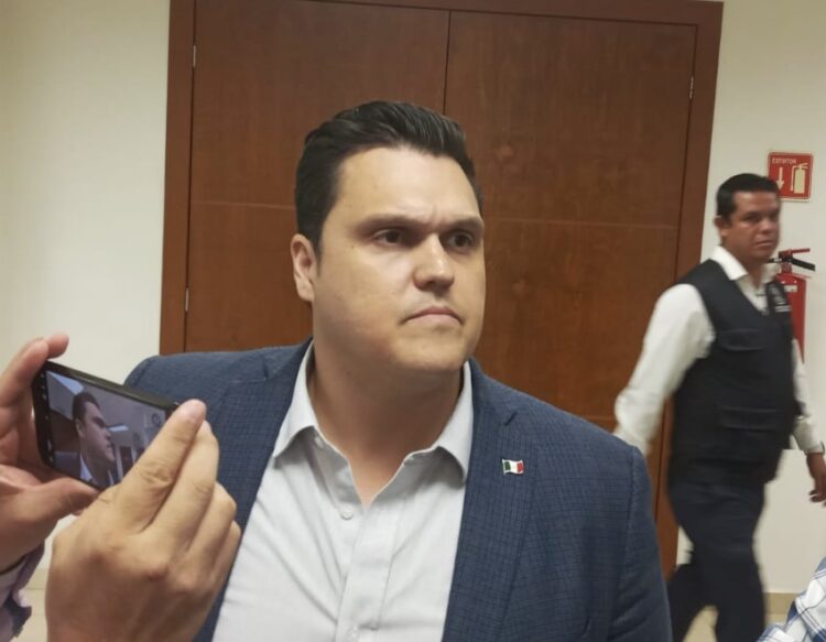 Defiende Humberto Prieto propuesta para credencialización previa de nuevos diputados