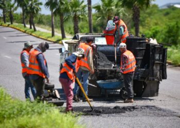 Rehabilita Gobierno de Victoria 98 m2 de carpeta dañada en Bulevar Praxedis Balboa