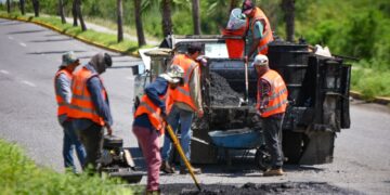 Rehabilita Gobierno de Victoria 98 m2 de carpeta dañada en Bulevar Praxedis Balboa