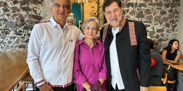 Asiste Américo Villarreal al sexto informe de gobierno del presidente López Obrador