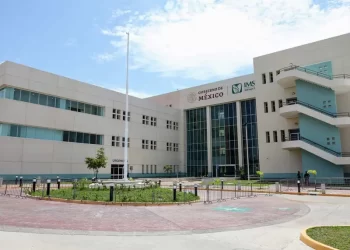 Presume AMLO que deja un “sistema de salud mejor que en Dinamarca en México con IMSS-Bienestar”