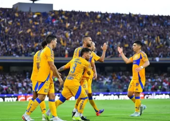 Tigres de UANL derrota 3-1 a Pumas de UNAM y toma subliderato de Liga MX