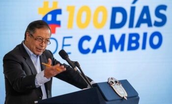 Petro organiza reunión urgente con AMLO, Lula y Maduro