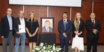 Rinden homenaje póstumo en Tampico al Ing. Candelario Quiroga Garza, exrector de la UAT