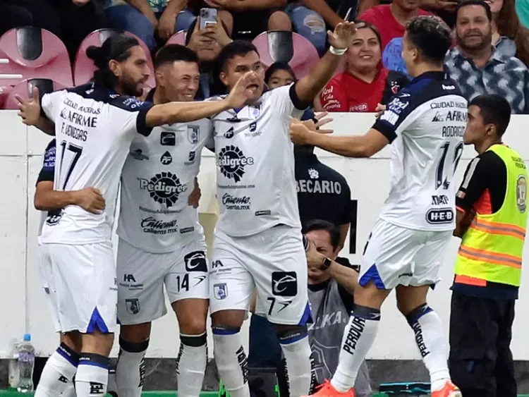 Querétaro triunfa 1-0 sobre Atlas y abandona el sótano del Apertura 2024