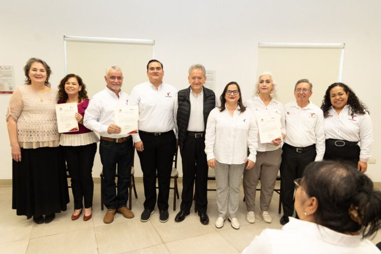 Ajustan gabinete en la Secretaría de Educación de Tamaulipas; entregan tres nombramientos