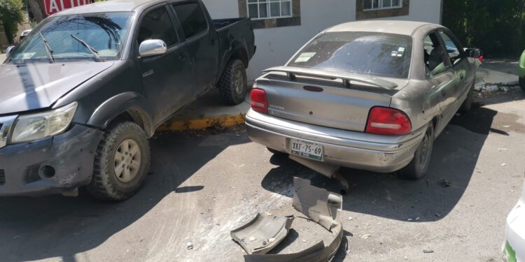 Tres heridos en fuerte accidente automovilístico en el crucero de calles !3 y Aldama