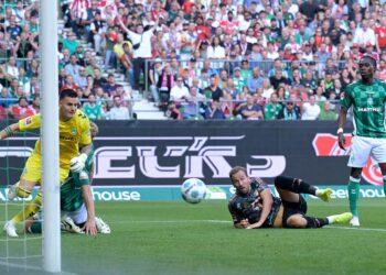 Bayern Múnich suma 20 goles en tres partidos en la liga alemana