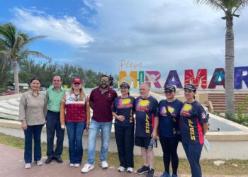 Realizan Turismo una jornada de limpieza en la Playa Miramar de Cd. Madero