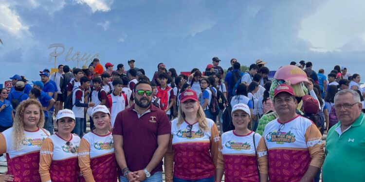 Realizan Turismo una jornada de limpieza en la Playa Miramar de Cd. Madero