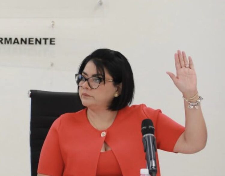 Defiende Úrsula Salazar al Auditor Interino del Estado de Tamaulipas