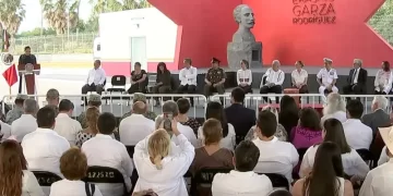 AMLO encabeza develación del busto de Catarino Garza Rodríguez en Matamoros, Tamaulipas