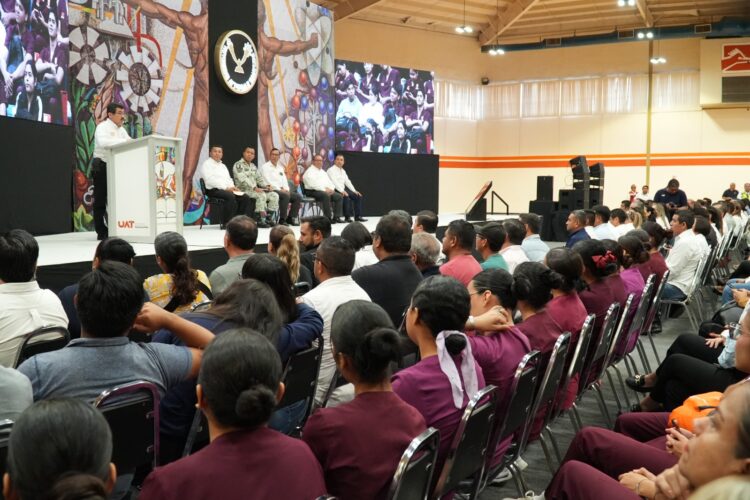 Inaugura el rector de la Universidad de Tamaulipas conferencias y talleres sobre ciberseguridad