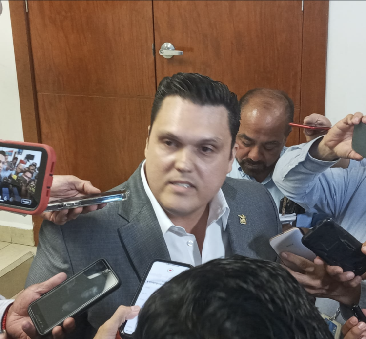 Reforma a Ley interna del Congreso sin dedicatoria, solo se ajusta a las nacionales: Prieto