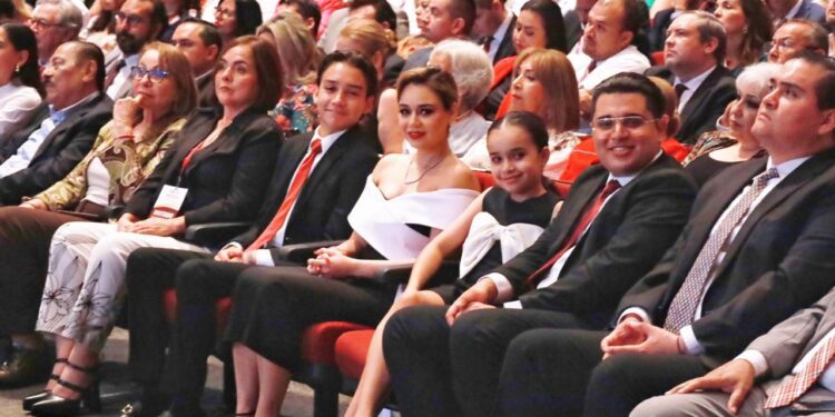 Eduardo Gattás rinde protesta como alcalde de Victoria del periodo 2024-2027