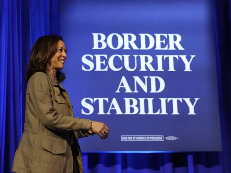 Kamala Harris visita Arizona, frontera con México y promete reforma migratoria