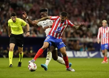 Atlético le arrebata un punto al Real Madrid en el Derbi madrileño 1-1