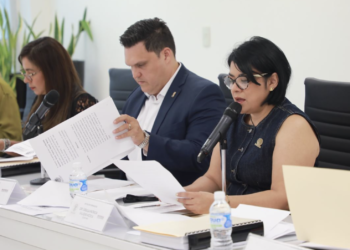 Presentan terna de candidatos a Medalla al Mérito “Luis García de Arellano” en Congreso