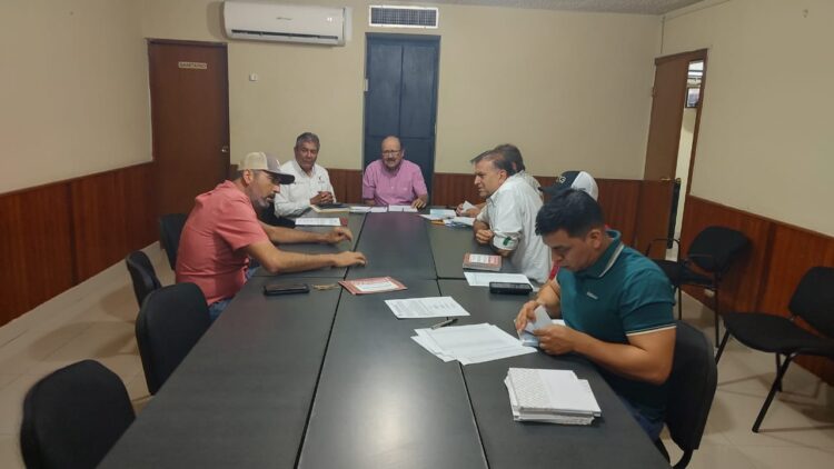Entregan apoyos rezagados a usuarios del Distrito de Riego 026 en Tamaulipas