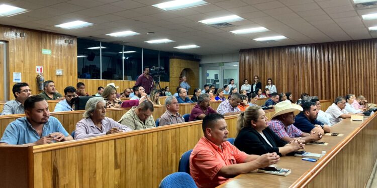 Cierran capacitación a nuevos servidores públicos municipales, en región centro