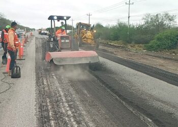 Realiza Secretaría de Obras Públicas trabajos de conservación en carreteras federales