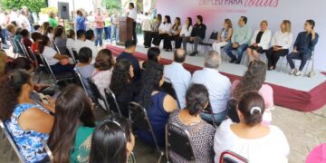 Facilitan Gobierno de Cd. Victoria, empresarios y STyP trabajo digno a mujeres.