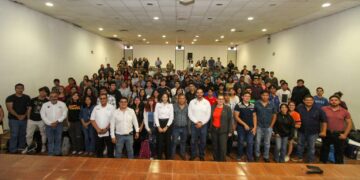 Imparte UAT taller Construyendo Mi Proyecto de Vida, a estudiantes de nuevo ingreso