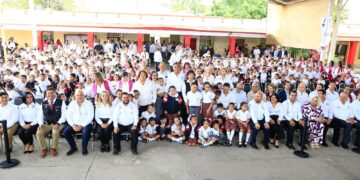 Con educación y valores estudiantes tamaulipecos tendrán un mejor futuro: Américo Villarreal
