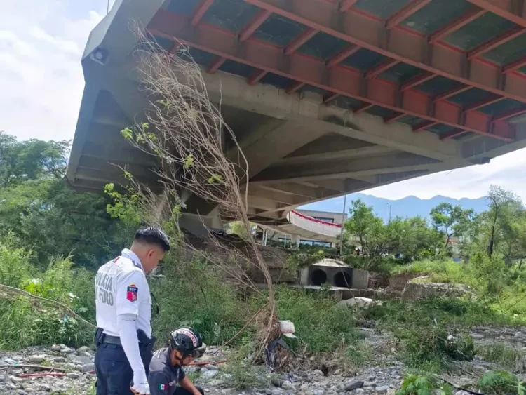 Mujer termina con su vida; se lanza desde puente atirantado en Monterrey