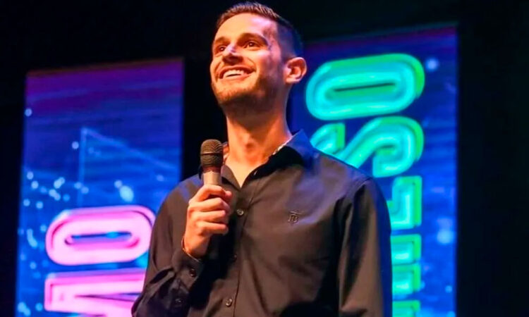 TelevisaUnivision se desmarca de Adrián Marcelo tras su salida de La Casa de los Famosos