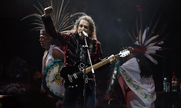 Álex Lora emocionado por tributo de Metallica en México