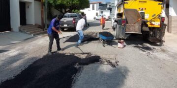 Restaura Municipio 270 m2 más de bacheo en la ciudad